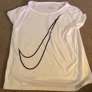 Girls Nike shirt